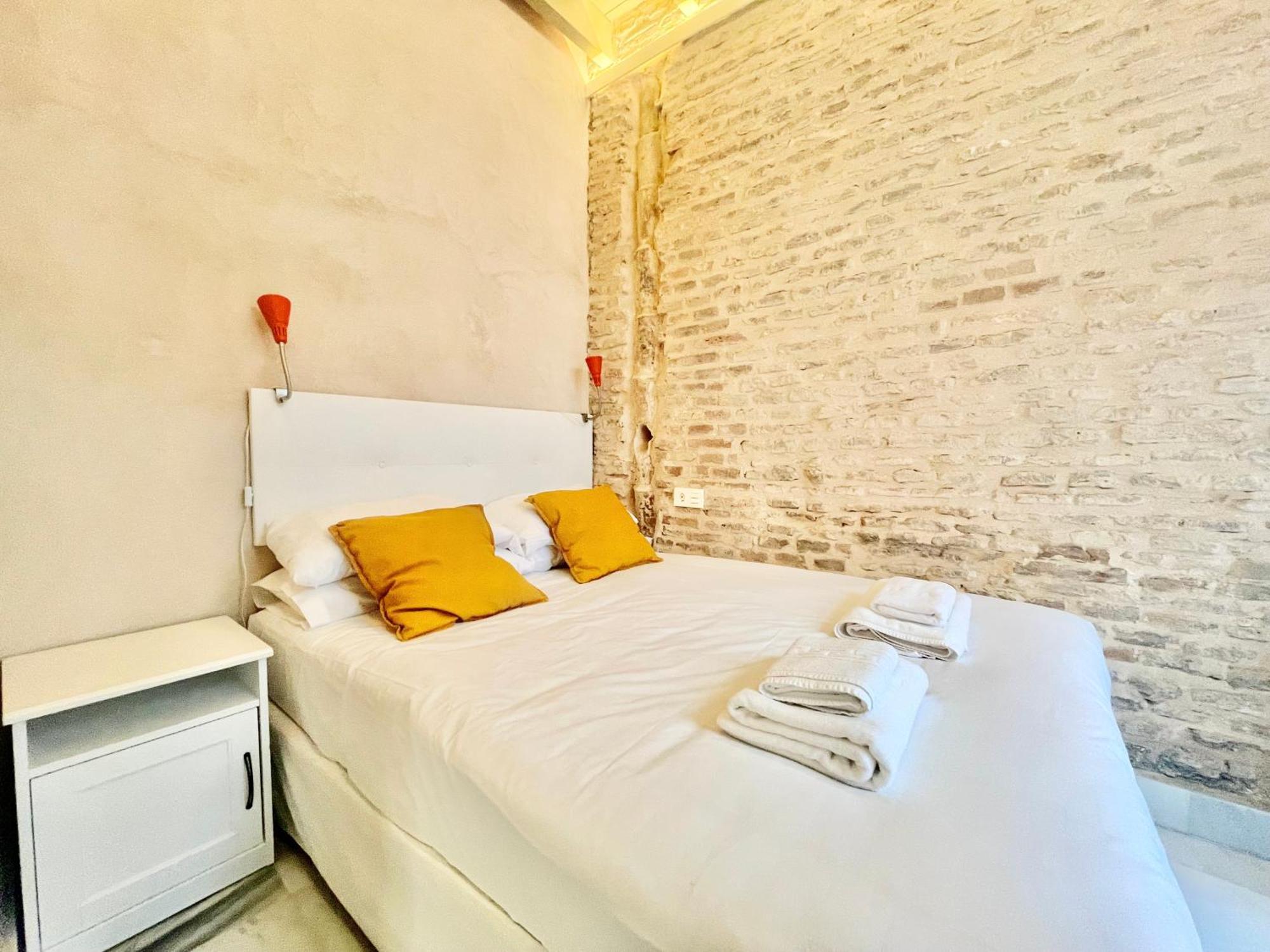 Appartement Click Triana - Patio Privado à Séville Extérieur photo